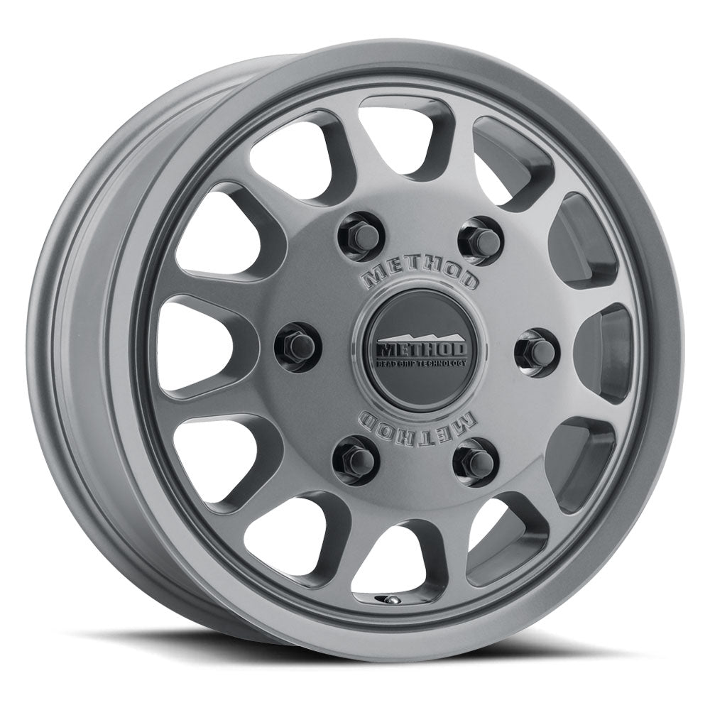 703 | Gloss Titanium – MR70368060800 – Method Race Wheels